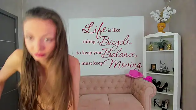 Snapshot of ReynaTheVixen chatting on 28, 9, 2025 ReynaTheVixen online show from 28, 9, 2025