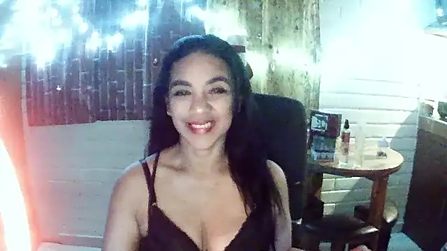 MiiaVelasquez online show from 4, 12, 2025