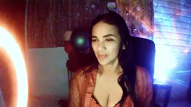 MiiaVelasquez online show from 20, 12, 2025