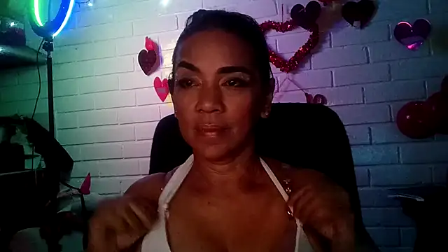 Snapshot of MiiaVelasquez chatting on 18, 2, 2026 MiiaVelasquez online show from 18, 2, 2026