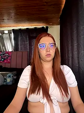 CoraVibes online show from 27, 10, 2025