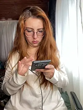 CoraVibes online show from 27, 4, 2026