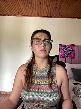 CoraVibes online show from 10, 9, 2025