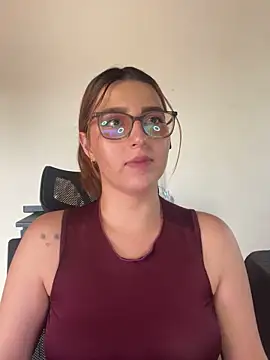 CoraVibes online show from 29, 9, 2025