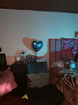 CoraVibes online show from 12, 3, 2026