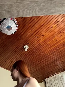 CoraVibes online show from 3, 3, 2026