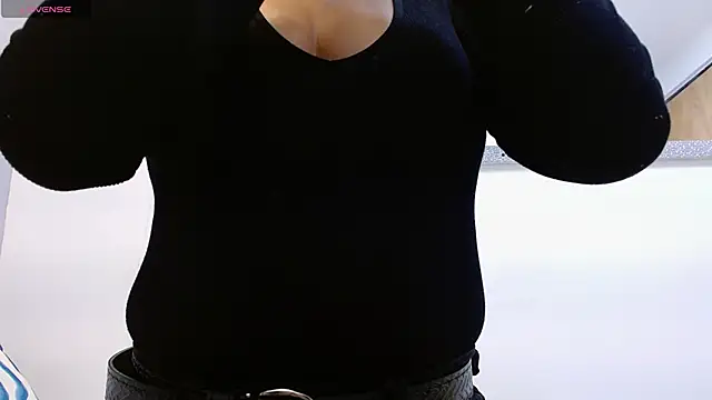 Snapshot of louis_k chatting on 10, 2, 2026 louis k online show from 10, 2, 2026