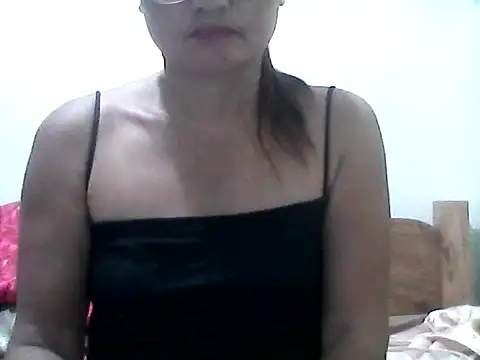 Snapshot of nathalie0045 chatting on 14, 6, 2026 nathalie0045 online show from 14, 6, 2026
