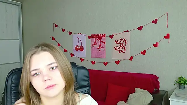 LeksaLove online show from 19, 4, 2026