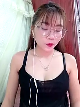 MyMy08 online show from 16, 12, 2025