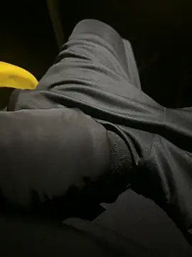 Snapshot of deeidnic chatting on 8, 10, 2025 deeidnic online show from 8, 10, 2025