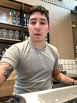 Snapshot of 9999Alez chatting on 5, 11, 2025 9999Alez online show from 5, 11, 2025