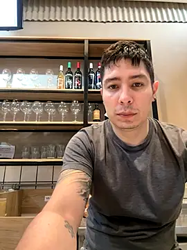 Snapshot of 9999Alez chatting on 30, 10, 2025 9999Alez online show from 30, 10, 2025