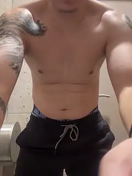 Snapshot of 9999Alez chatting on 11, 10, 2025 9999Alez online show from 11, 10, 2025