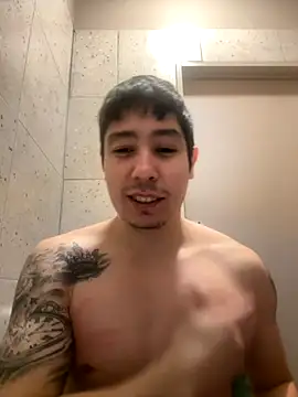 Snapshot of 9999Alez chatting on 8, 9, 2025 9999Alez online show from 8, 9, 2025