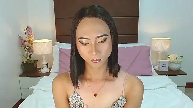 Snapshot of BlaireWilzon chatting on 8, 9, 2025 BlaireWilzon online show from 8, 9, 2025