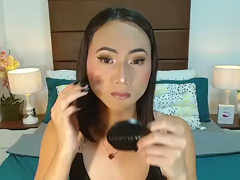 Snapshot of BlaireWilzon chatting on 27, 9, 2025 BlaireWilzon online show from 27, 9, 2025