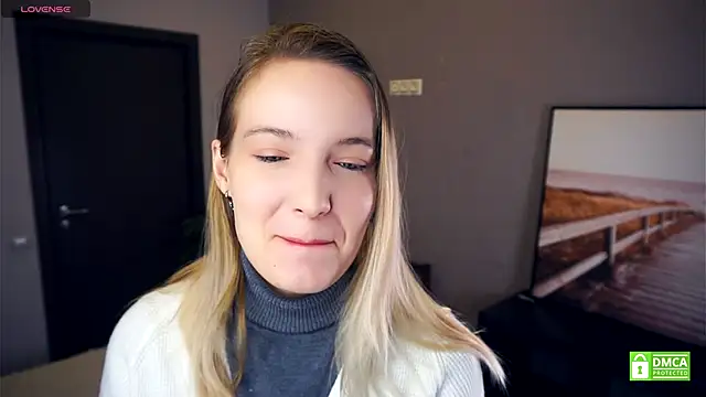 HongTomczak online show from 4, 10, 2025