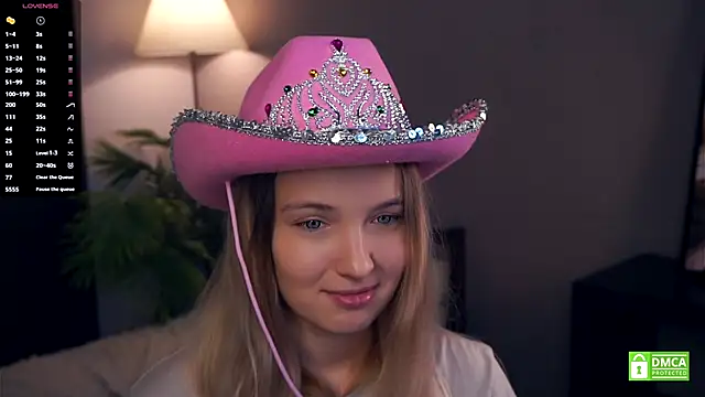 HongTomczak online show from 30, 10, 2025