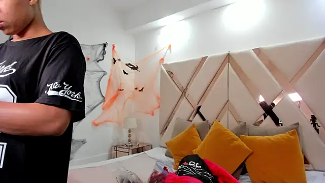 cloemorwen online show from 27, 10, 2025