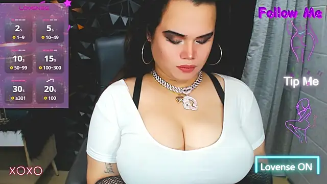 xHugeHarleySelfsuckerx online show from 8, 10, 2025