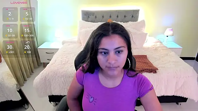 Camille Olsen  online show from 19, 10, 2025