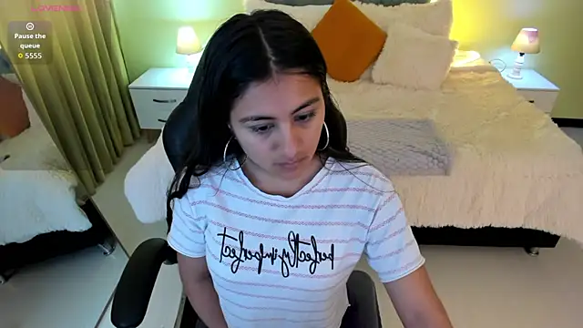 Camille Olsen  online show from 20, 10, 2025