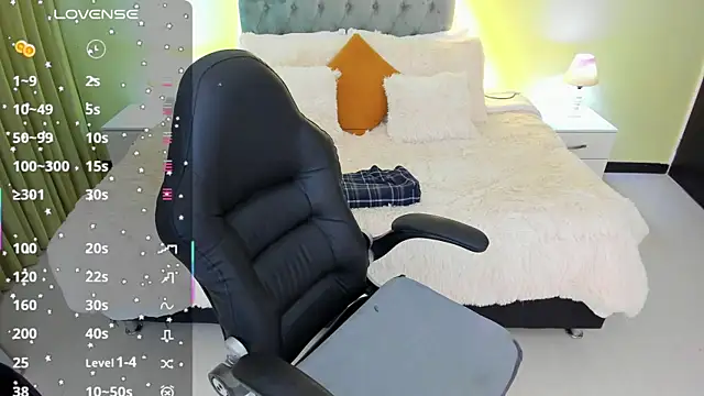 Camille Olsen  online show from 8, 10, 2025