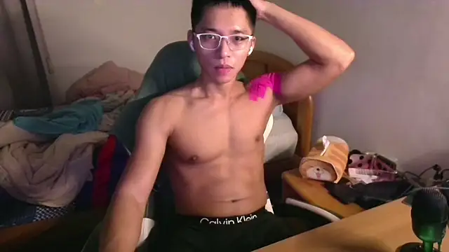 iron0401 online show from 26, 2, 2026