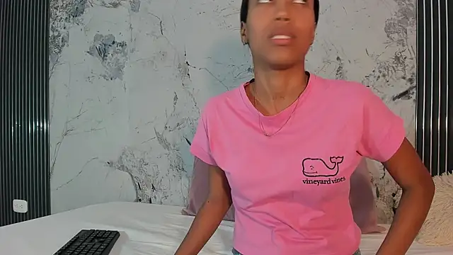 Mia Duarte1 online show from 11, 11, 2025