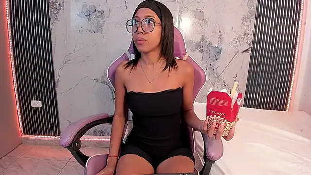 Snapshot of Mia_Duarte1 chatting on 10, 7, 2026 Mia Duarte1 online show from 10, 7, 2026