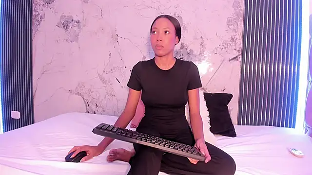 Mia Duarte1 online show from 23, 10, 2025