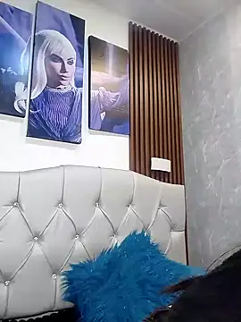 Snapshot of Sophi_Thaylorr chatting on 8, 10, 2025 Sophi Thaylorr online show from 8, 10, 2025