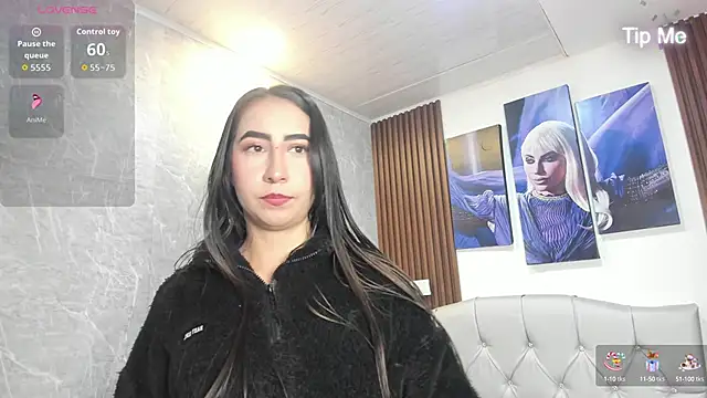 Snapshot of Sophi_Thaylorr chatting on 3, 10, 2025 Sophi Thaylorr online show from 3, 10, 2025