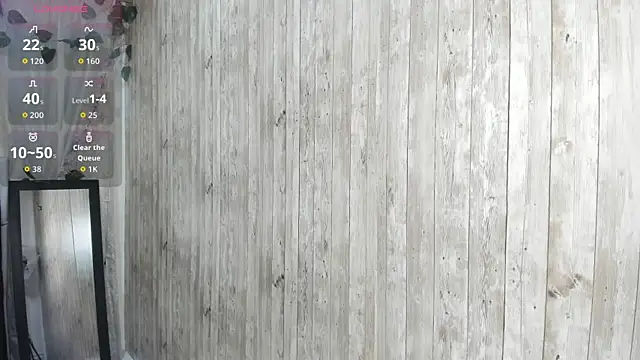 Snapshot of Sophi_Thaylorr chatting on 10, 9, 2025 Sophi Thaylorr online show from 10, 9, 2025