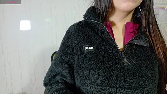 Snapshot of Sophi_Thaylorr chatting on 17, 9, 2025 Sophi Thaylorr online show from 17, 9, 2025