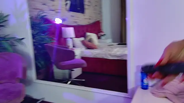 LeyaGoddess online show from 24, 9, 2025