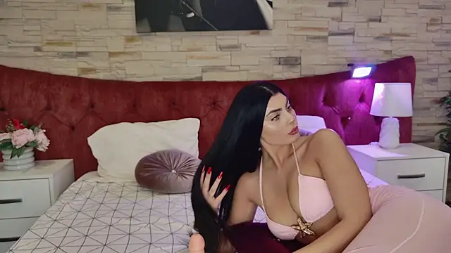 LeyaGoddess online show from 7, 10, 2025