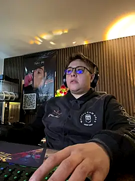 IanGilbert online show from 20, 12, 2025