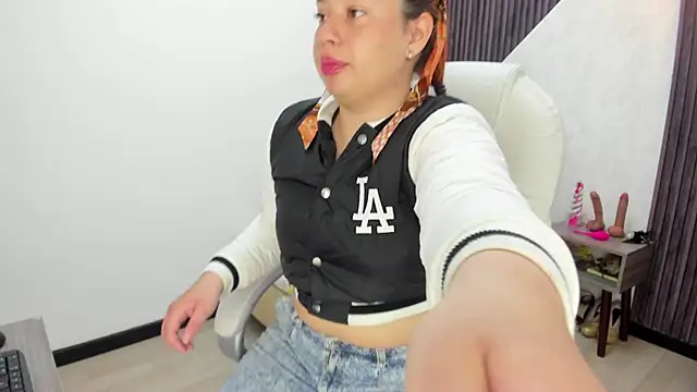 roxana santini online show from 20, 10, 2025