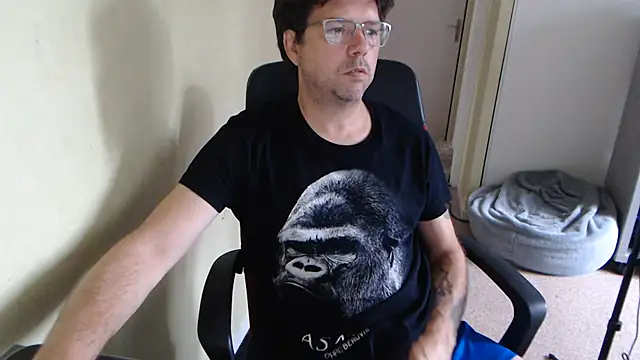 blueandwhite1 online show from 1, 8, 2026