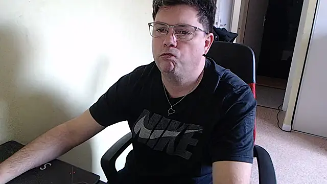 blueandwhite1 online show from 1, 2, 2025