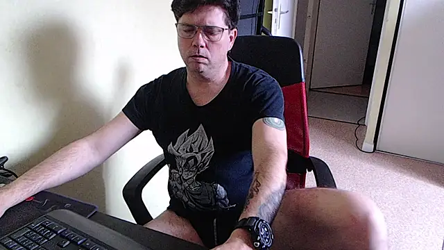 blueandwhite1 online show from 20, 2, 2026