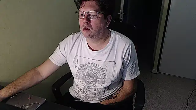 blueandwhite1 online show from 21, 12, 2025