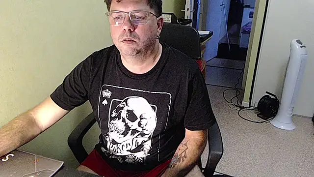 blueandwhite1 online show from 7, 11, 2025