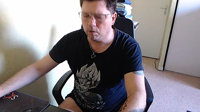 blueandwhite1 online show from 5, 2, 2025