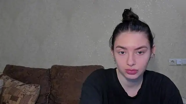 muuur fam online show from 1, 10, 2025