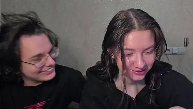 muuur fam online show from 22, 12, 2025