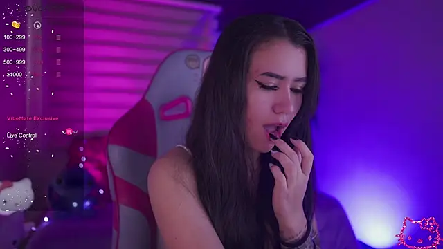  chloe moons  online show from 6, 11, 2025