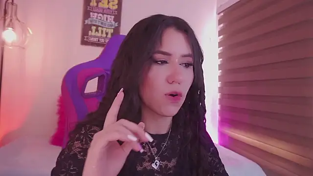  chloe moons  online show from 9, 2, 2026